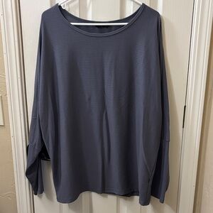 Women's Gray Long Sleeve Top